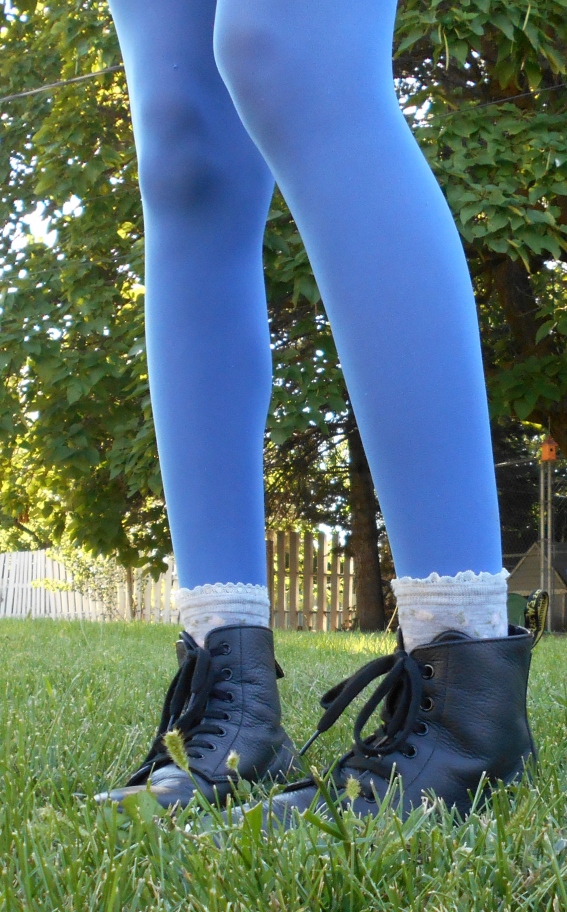 blue tights 3
